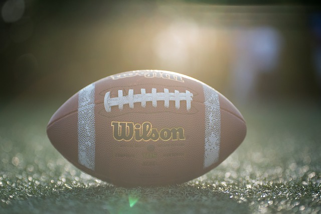 韩媒制作中国短道犯规集锦，扬言裁判偏袒东道主：4次犯规都没判.